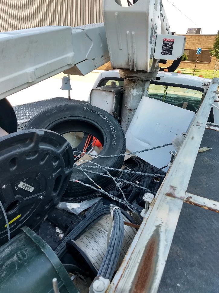  2004 Ford  F-550 Utility Altec Bucket Truck