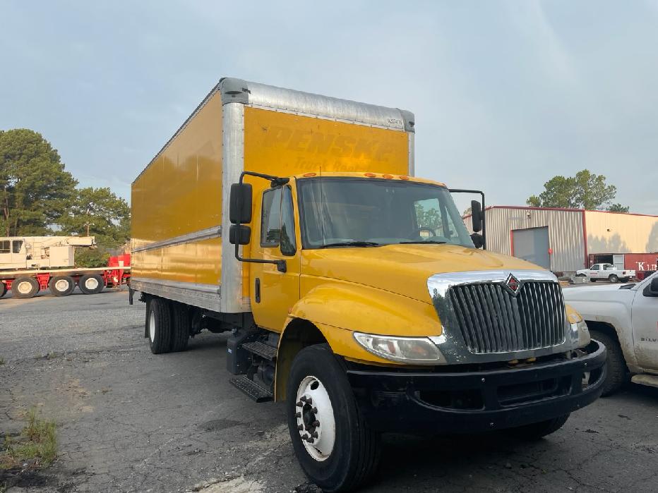  2018 International 4300 Box Truck